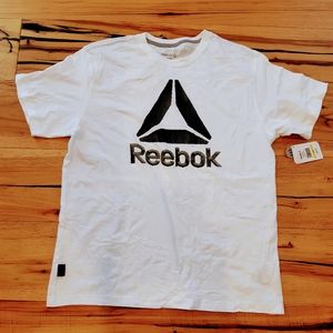 Nwt reebok tshirt